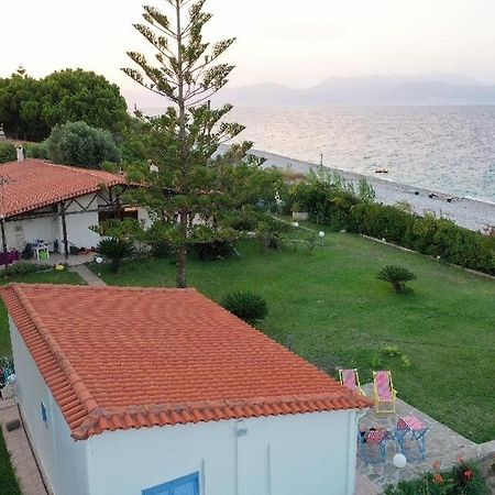 Villa Akrata Luaran gambar