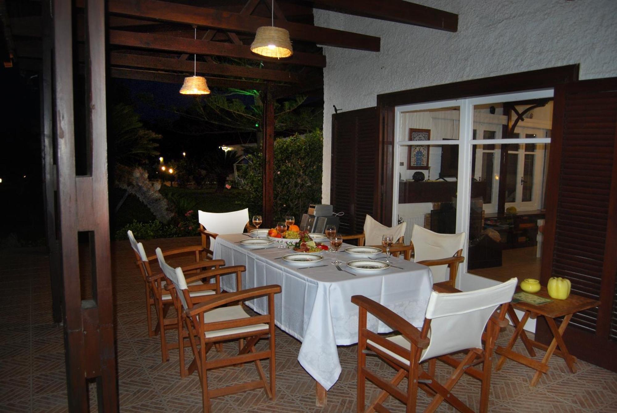 Villa Akrata Luaran gambar