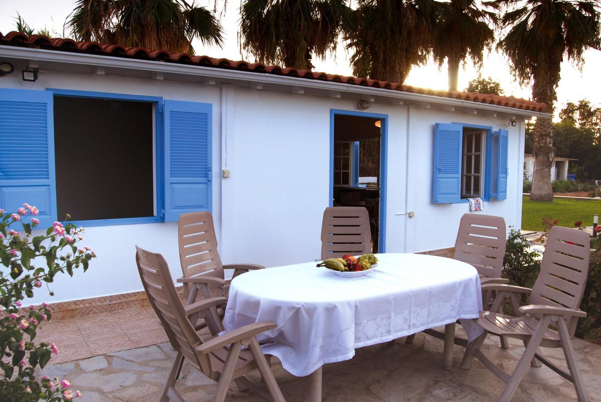 Villa Akrata Luaran gambar