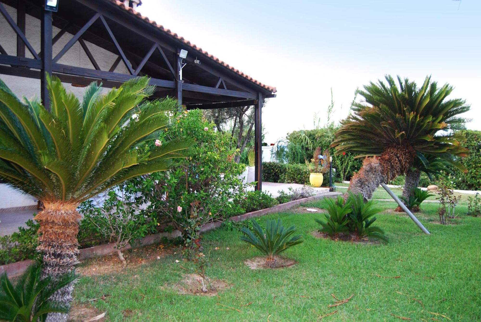 Villa Akrata Luaran gambar