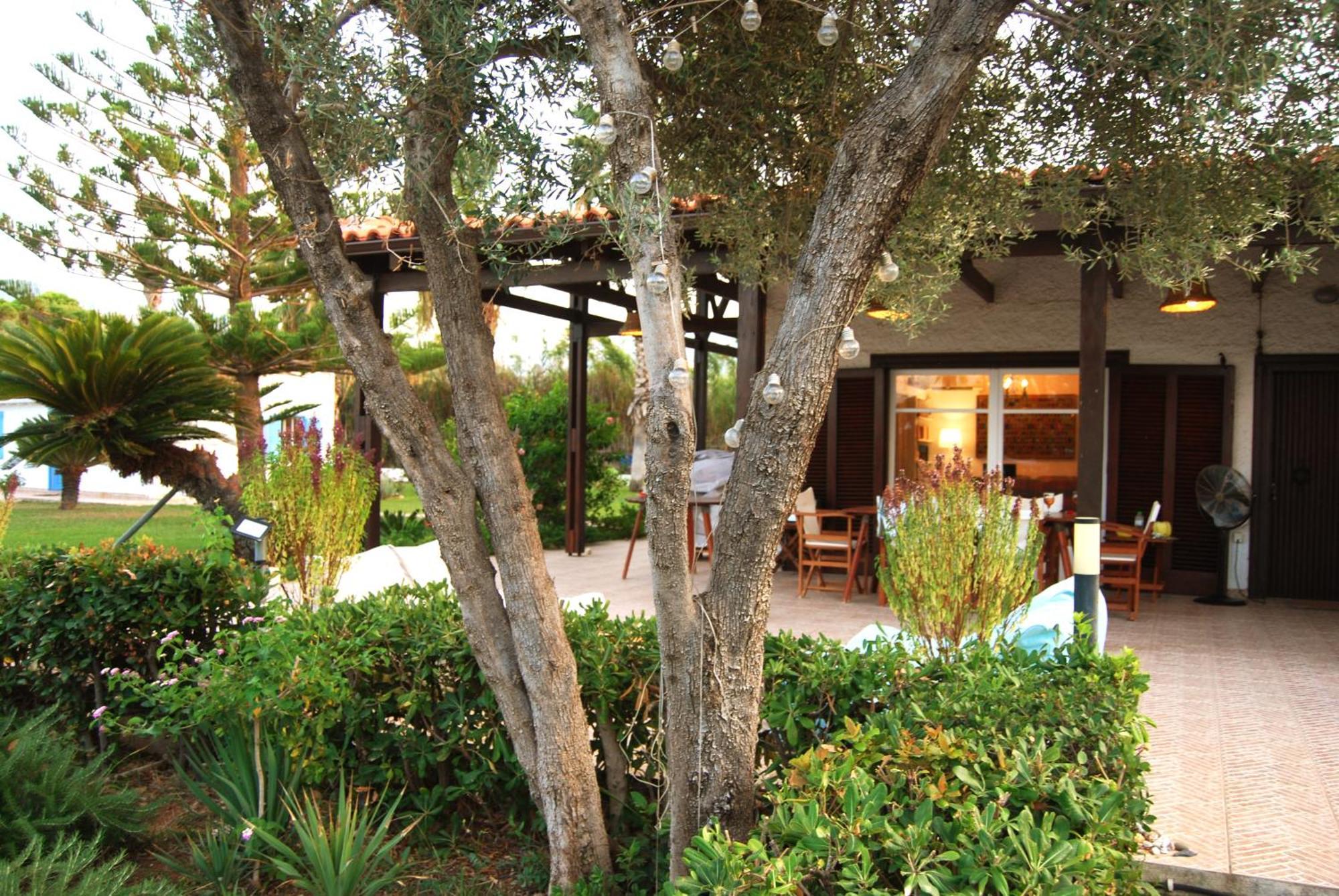 Villa Akrata Luaran gambar