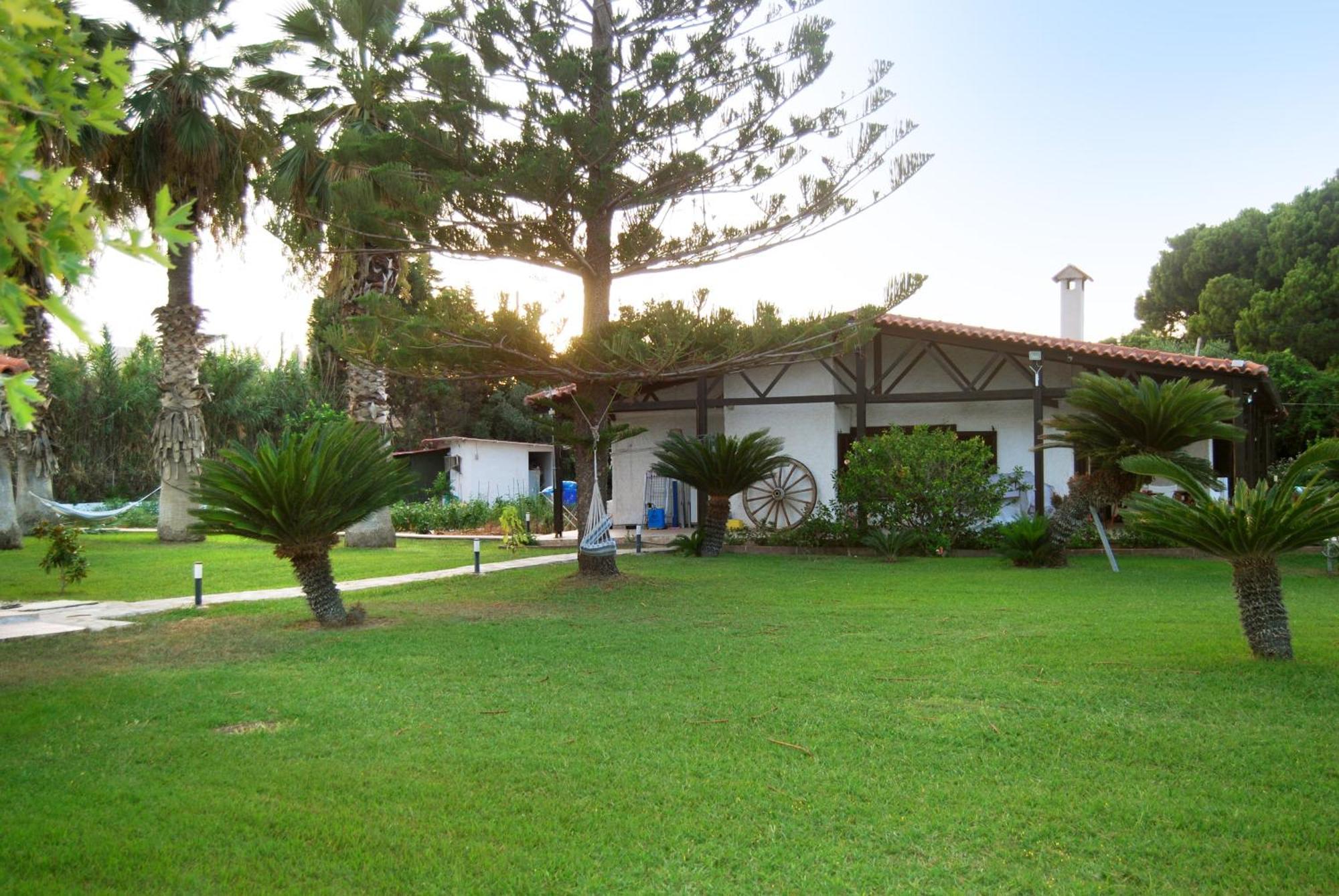 Villa Akrata Luaran gambar