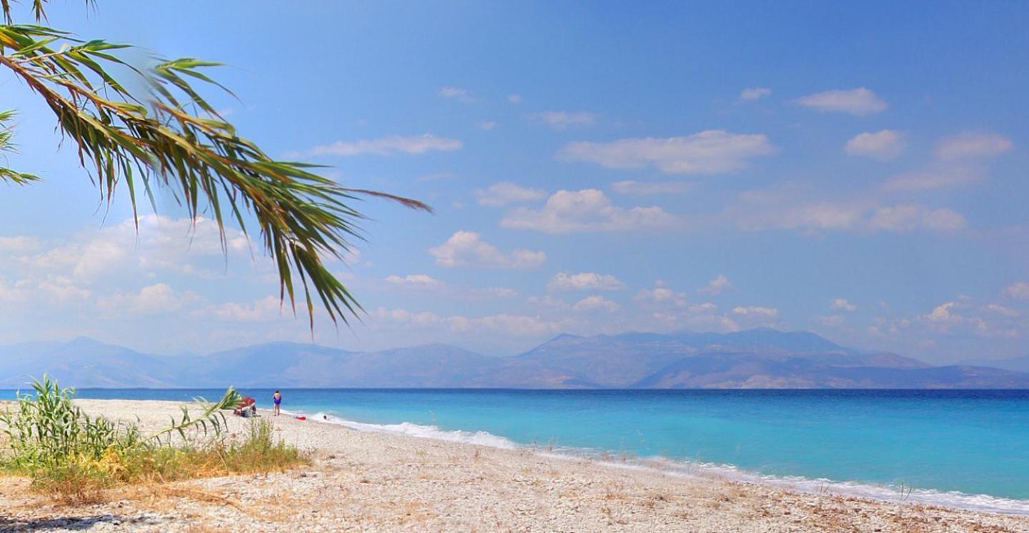 Villa Akrata Luaran gambar